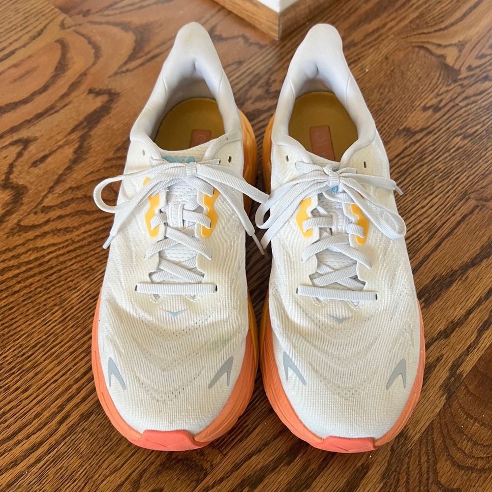 Hoka One One Arahi 6 Womens 9 Nimbus Cloud Blue Fog Yellow 1123195 NCBDB - Picture 4 of 15